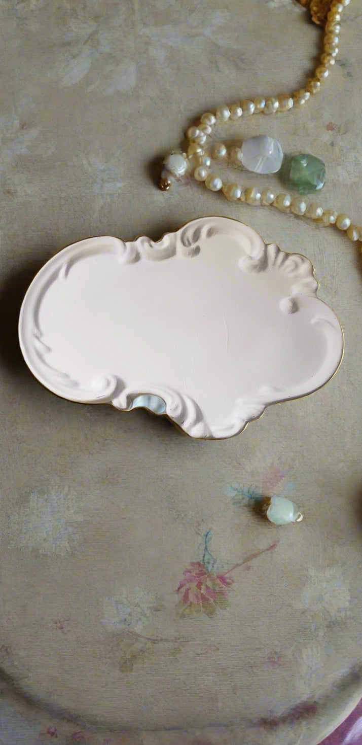 Vintage-Inspired Baroque Tray